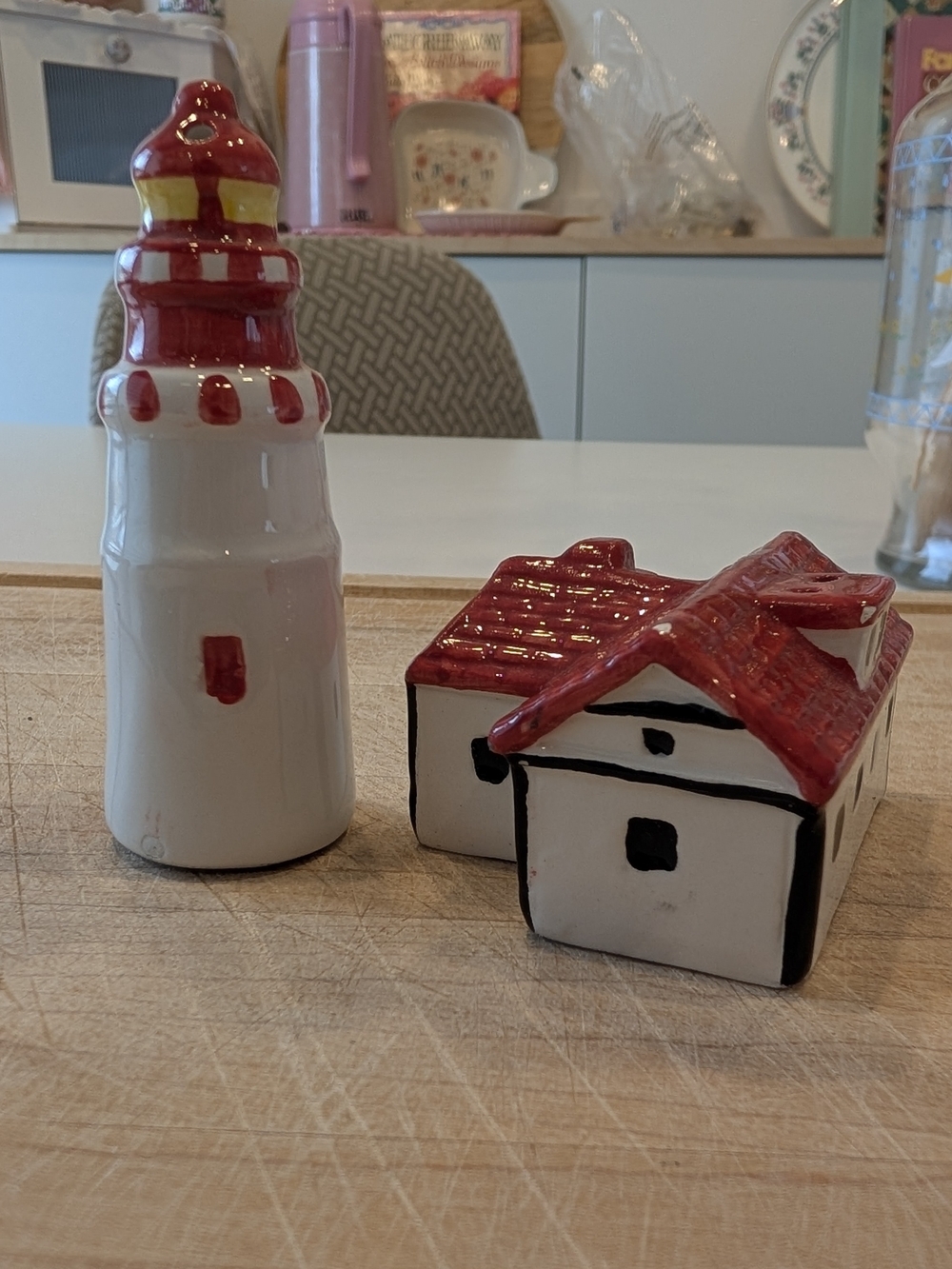 Hand-Painted Ceramic Lighthouse and Cottage Salt & Pepper Set - Red and White